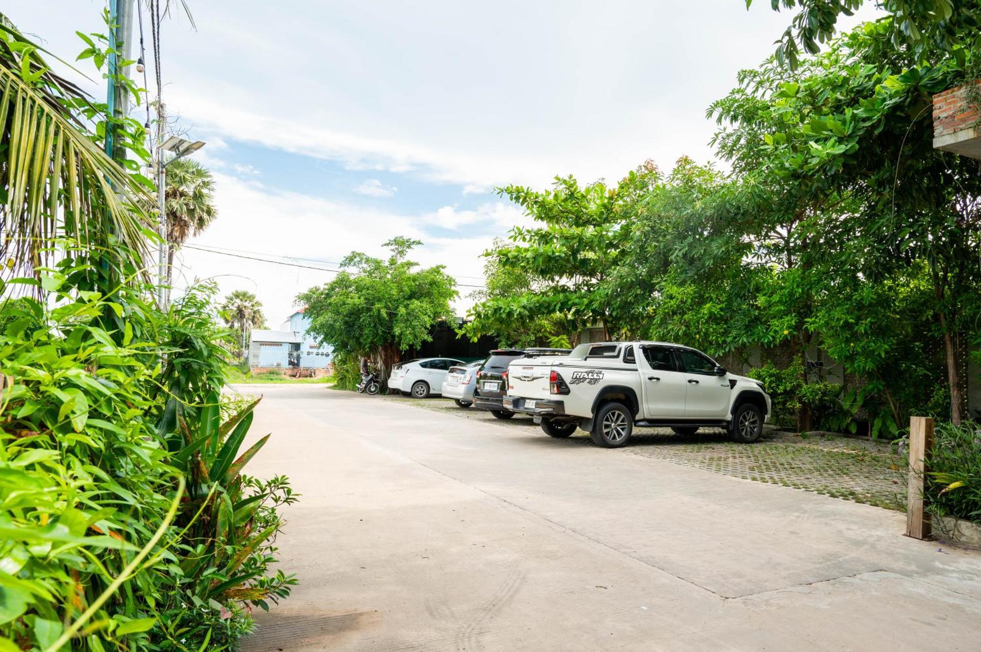 Отель Kampot Sweet Boutique Экстерьер фото