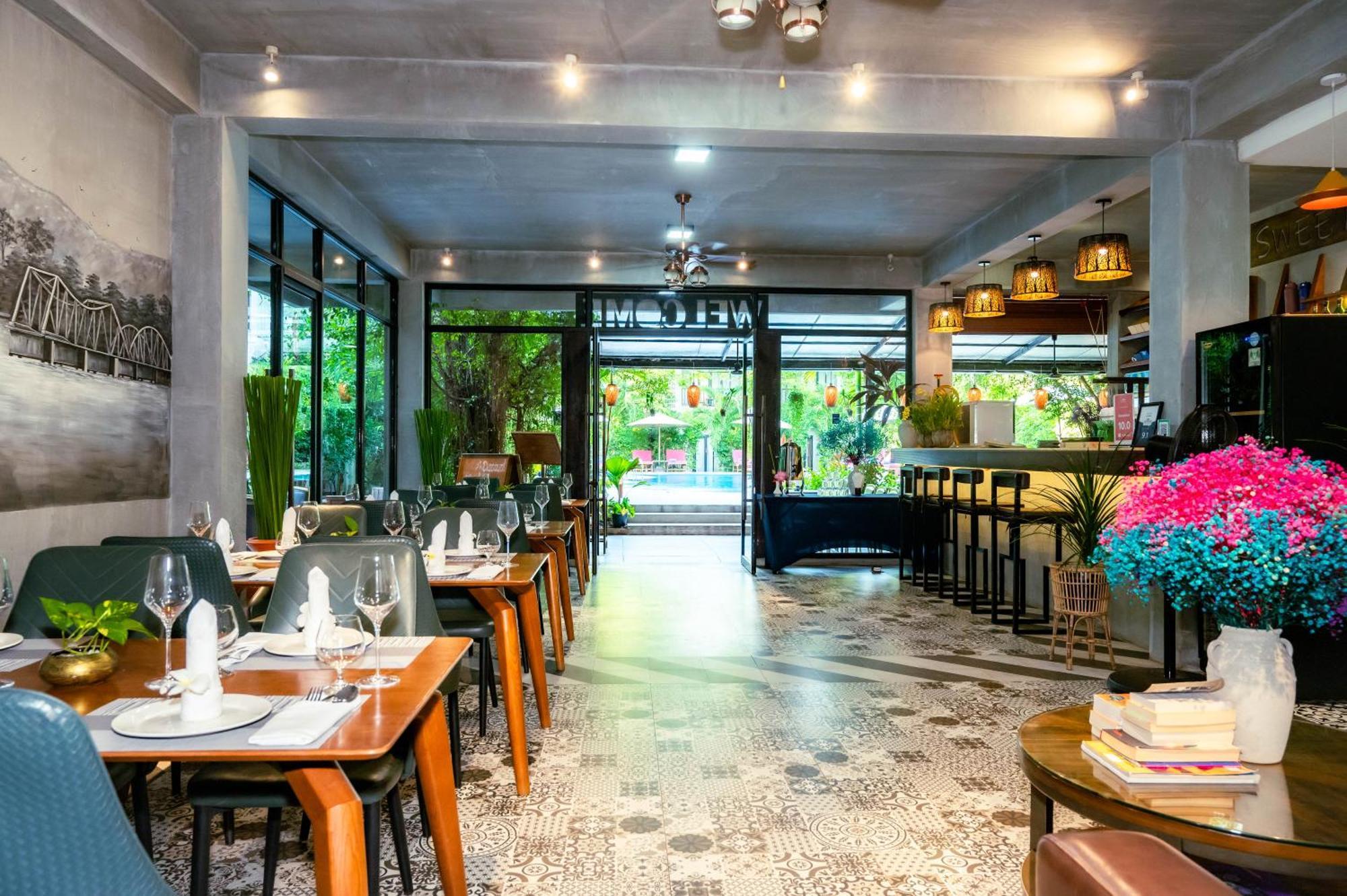Отель Kampot Sweet Boutique Экстерьер фото